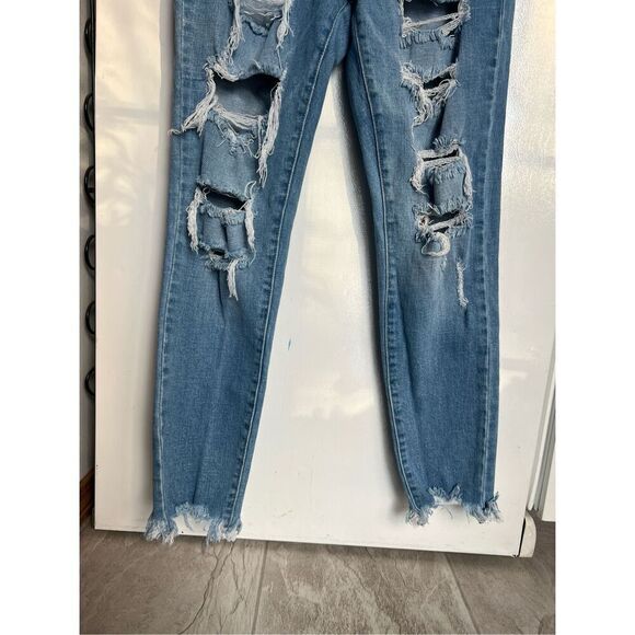 Kancan Distressed Skinny Jeans Woman’s Size 29 - Picture 2 of 9